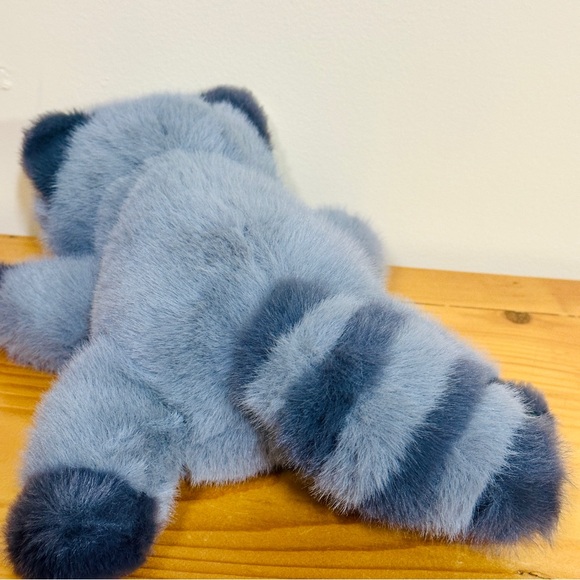 Plush Raccoon - Picture 4 of 7